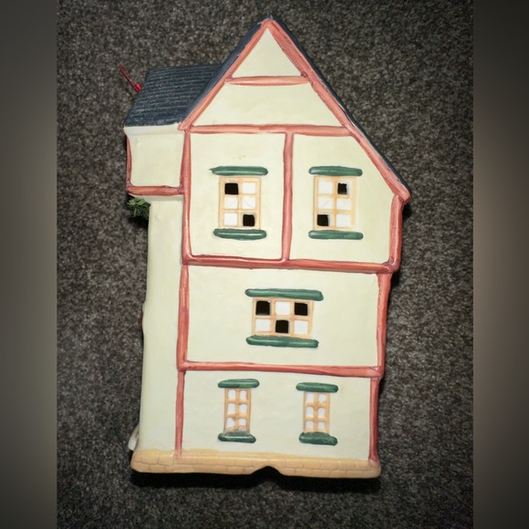 DICKENS COLLECTABLES HOLIDAY EXPRESSIONS 1991 PORCELAIN HAND PAINTED TAVERN - Picture 2 of 7